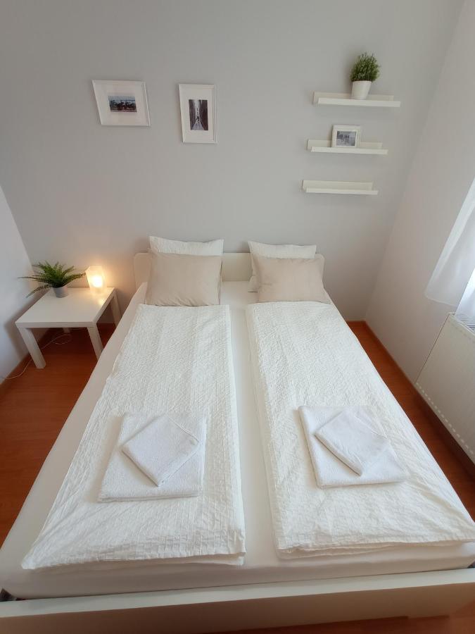 Budapest Airport Apartment 외부 사진