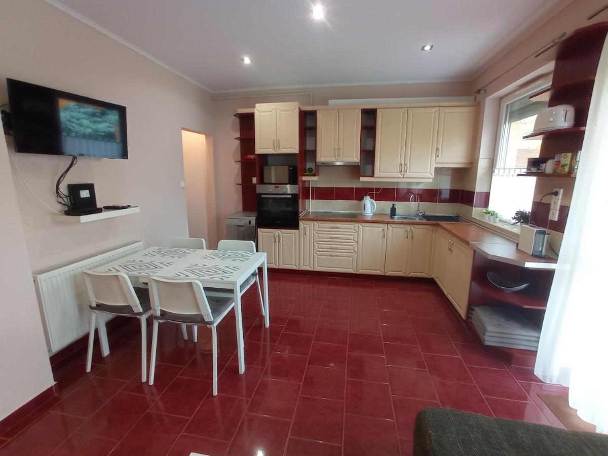 Budapest Airport Apartment 외부 사진